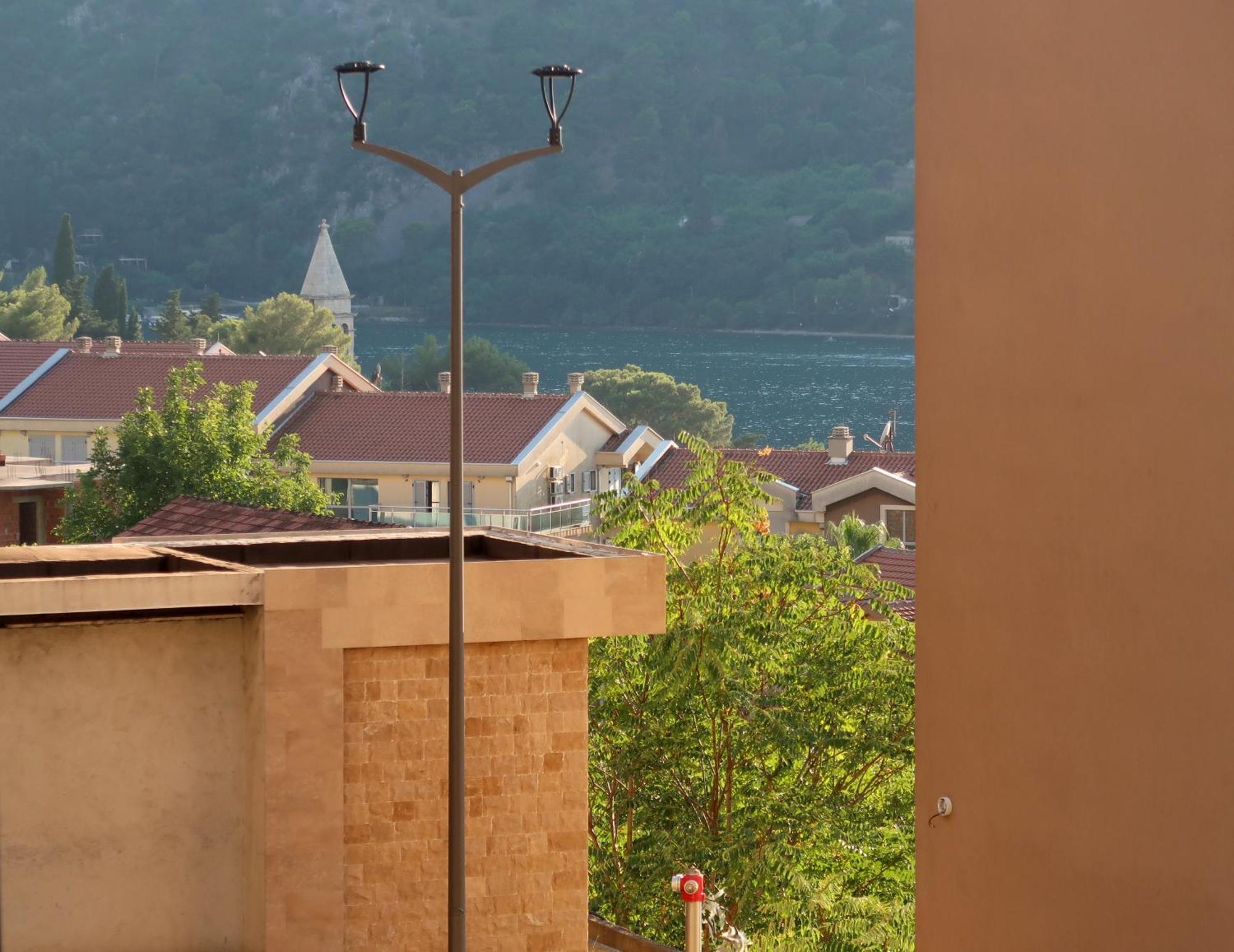 Cozy Nest, 350M To Beach, Free Parking, Wi-Fi Котор Экстерьер фото